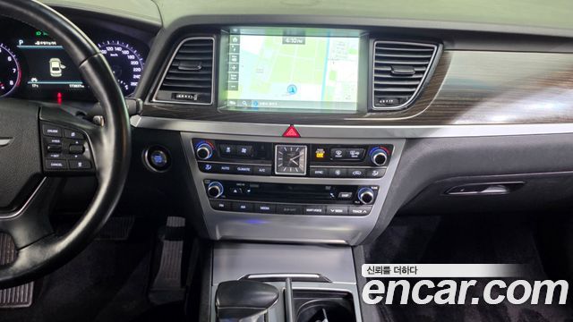 Genesis G80 3.8 GDI AWD Prestige 2018 — фото 14