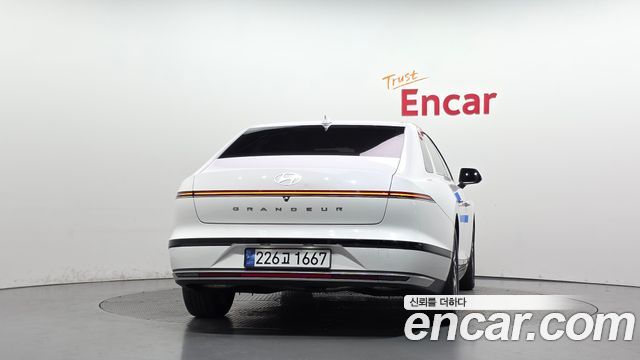 Hyundai Grandeur Hybrid (GN7) Premium 2023 — фото 4