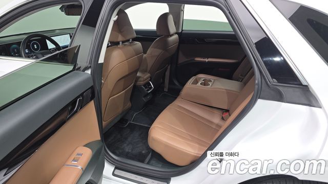 Hyundai Grandeur Hybrid (GN7) Premium 2023 — фото 12
