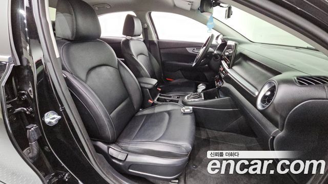 Kia K3 (II) 1.6 Prestige 2022 — фото 26