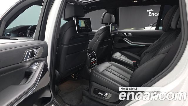 BMW X7 (G07) xDrive 40i M Sport 6STR 2021 — фото 11