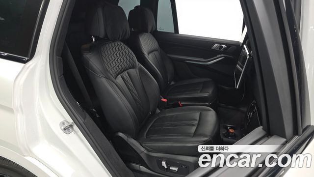 BMW X7 (G07) xDrive 40i M Sport 6STR 2021 — фото 12
