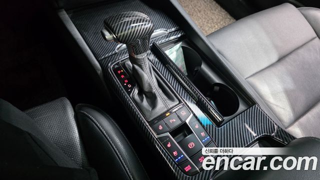 Kia K7 3.0 LPI Prestige (Rental Car) 2016 — фото 9