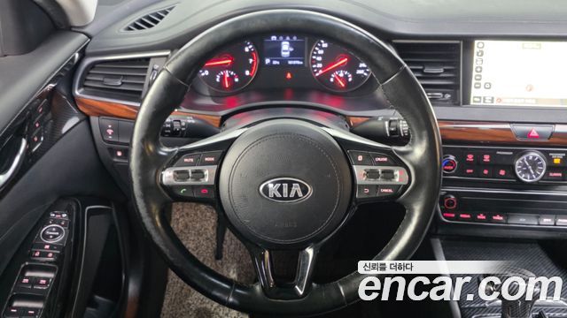 Kia K7 3.0 LPI Prestige (Rental Car) 2016 — фото 13