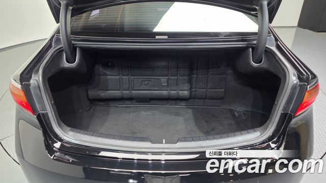 Kia K7 3.0 LPI Prestige (Rental Car) 2016 — фото 20