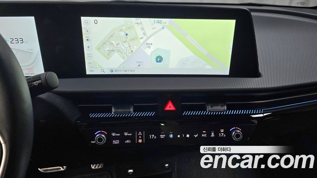 Kia EV6 Long Range 4WD GT Line 2023 — фото 13