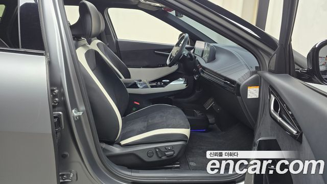 Kia EV6 Long Range 4WD GT Line 2023 — фото 26