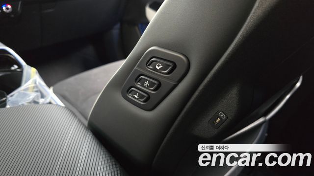 Kia EV6 Long Range 4WD GT Line 2023 — фото 30