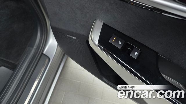 Kia EV6 Long Range 4WD GT Line 2023 — фото 34