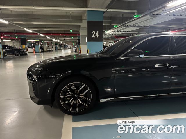 BMW 7 Series (G70) 740d xDrive M Sport 2026 — фото 4