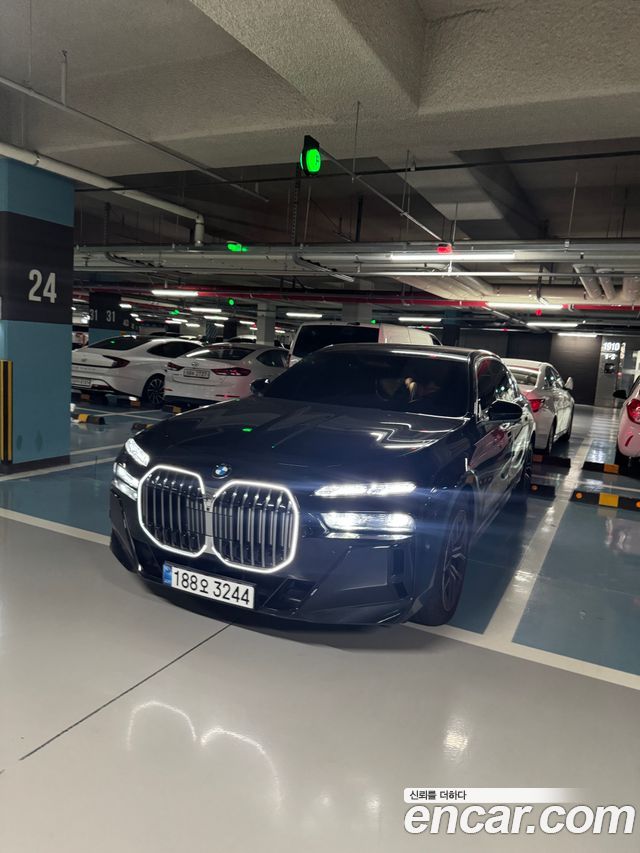 BMW 7 Series (G70) 740d xDrive M Sport 2026 — фото 7