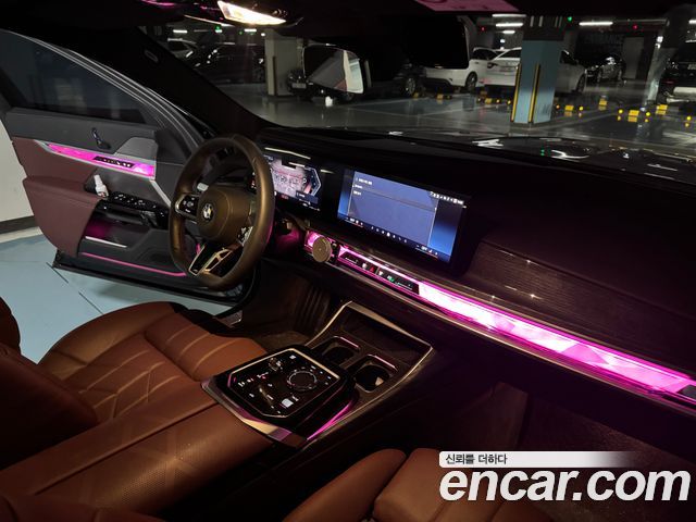 BMW 7 Series (G70) 740d xDrive M Sport 2026 — фото 9