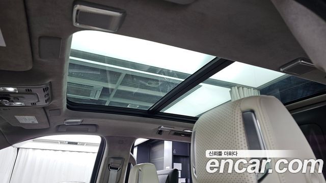 Cadillac Escalade (V) 6.2 Premium Luxury Platinum 2021 — фото 19