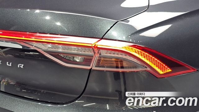 Hyundai Grandeur (IG) 2.5 Premium 2021 — фото 23