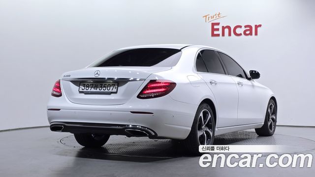 Mercedes-Benz E-Class (W213) E250 Avantgarde 2020 — фото 2