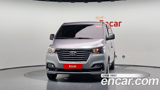 Hyundai Grand Starex Van 3-Seater Smart 2021 — фото 3