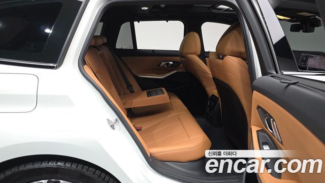 BMW 3 Series (G20) 320i Touring M Sports 2025 — фото 11