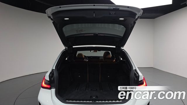 BMW 3 Series (G20) 320i Touring M Sports 2025 — фото 20