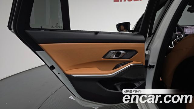 BMW 3 Series (G20) 320i Touring M Sports 2025 — фото 25