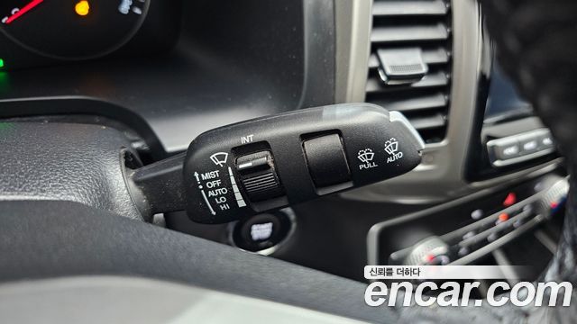 KG Mobility (SsangYong) Rexton Sports Diesel 2.2 2WD Adventure 2018 — фото 19