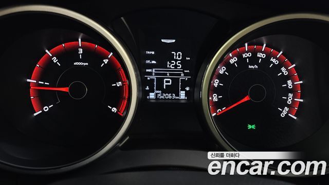 KG Mobility (SsangYong) Tivoli Diesel LX 2WD 2016 — фото 8
