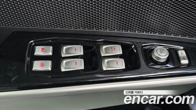 KG Mobility (SsangYong) Tivoli Diesel LX 2WD 2016 — фото 12