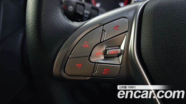 KG Mobility (SsangYong) Tivoli Diesel LX 2WD 2016 — фото 13