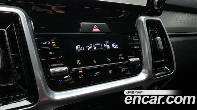Kia Sorento (IV) Gasoline 2.5T 2WD Noblesse 2022 — фото 17
