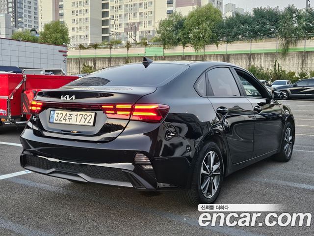 Kia K3 (II) 1.6 Prestige 2024 — фото 2