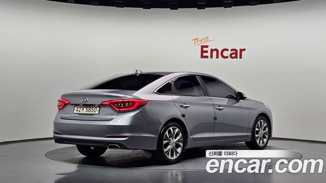 Hyundai Sonata (LF) 2.0 Smart Special 2016 — фото 2