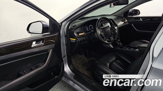 Hyundai Sonata (LF) 2.0 Smart Special 2016 — фото 10