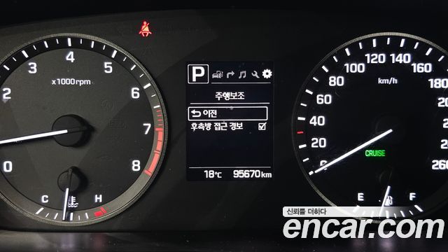 Hyundai Sonata (LF) 2.0 Smart Special 2016 — фото 16