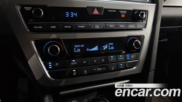 Hyundai Sonata (LF) 2.0 Smart Special 2016 — фото 17