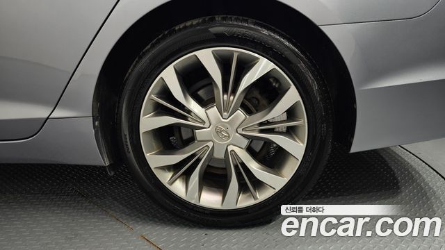 Hyundai Sonata (LF) 2.0 Smart Special 2016 — фото 21