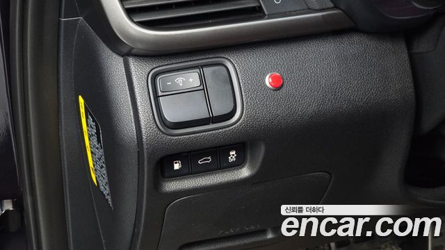 Kia K5 (II) 2.0 SX Style Edition 2018 — фото 14