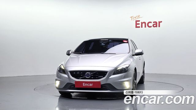 Volvo V40 D4 2nd 2014 — фото 3