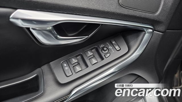 Volvo V40 D4 2nd 2014 — фото 17