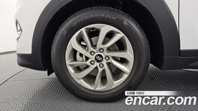 Hyundai Tucson Diesel 2.0 2WD Modern 2016 — фото 5