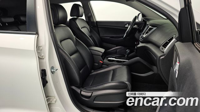 Hyundai Tucson Diesel 2.0 2WD Modern 2016 — фото 11