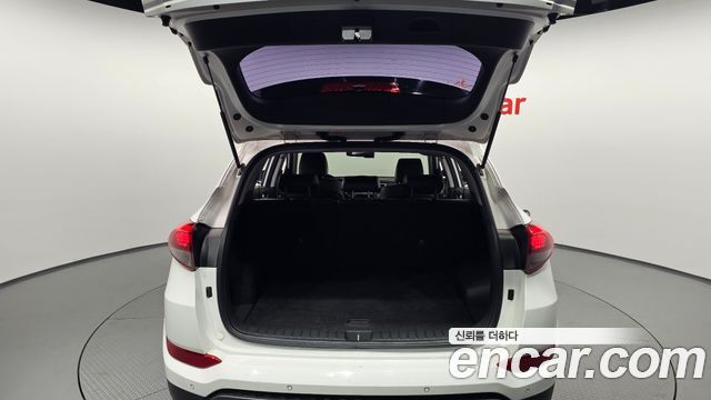 Hyundai Tucson Diesel 2.0 2WD Modern 2016 — фото 20