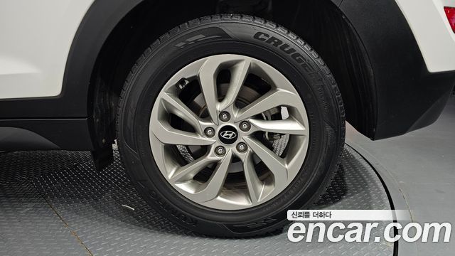 Hyundai Tucson Diesel 2.0 2WD Modern 2016 — фото 21