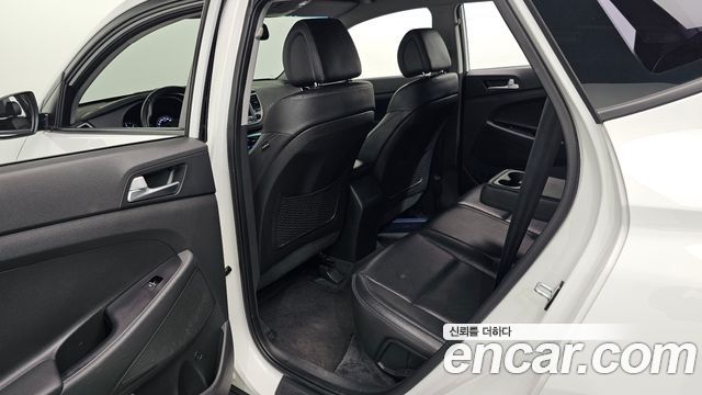 Hyundai Tucson Diesel 2.0 2WD Modern 2016 — фото 26