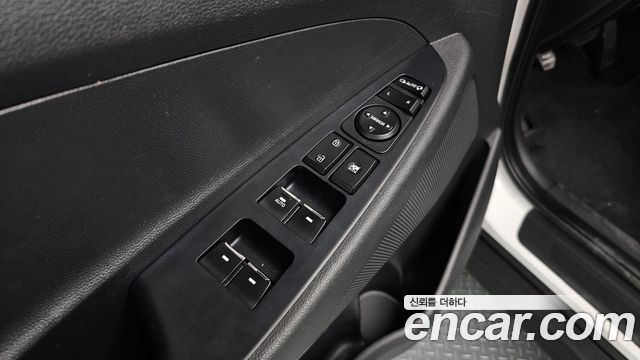 Hyundai Tucson Diesel 2.0 2WD Modern 2016 — фото 28