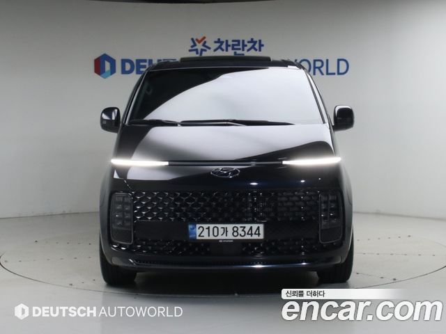 Hyundai Staria 4WD Lounge 7-Seater Inspiration 2022 — фото 3