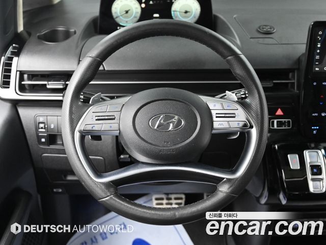 Hyundai Staria 4WD Lounge 7-Seater Inspiration 2022 — фото 17