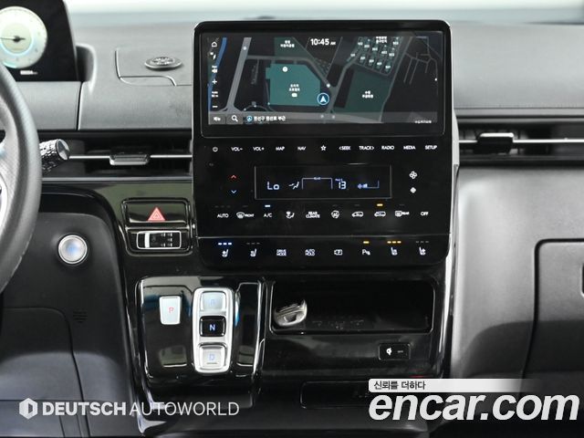 Hyundai Staria 4WD Lounge 7-Seater Inspiration 2022 — фото 18