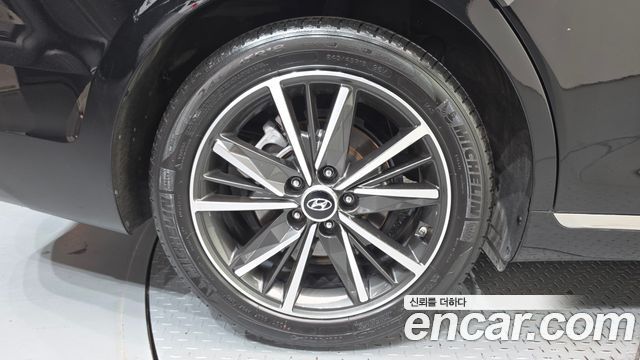 Hyundai Grandeur (IG) 3.3 Premium 2022 — фото 5