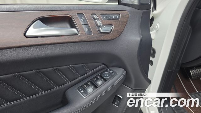 Mercedes-Benz GLE-Class (W166) GLE350 d 4MATIC Coupe 2017 — фото 27