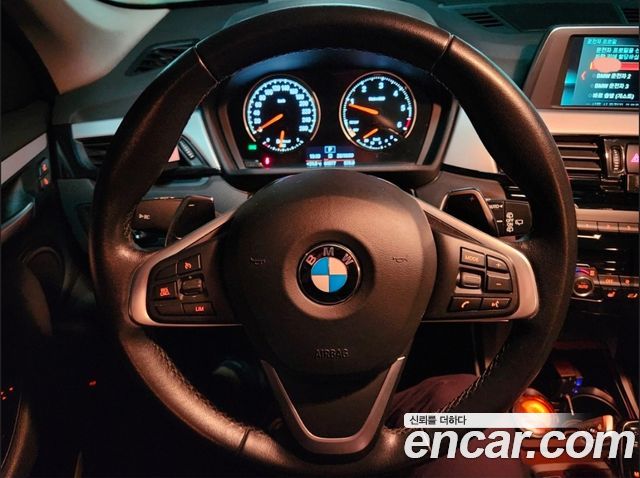 BMW X1 (F48) xDrive 18d Joy 2018 — фото 9