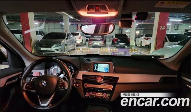 BMW X1 (F48) xDrive 18d Joy 2018 — фото 16